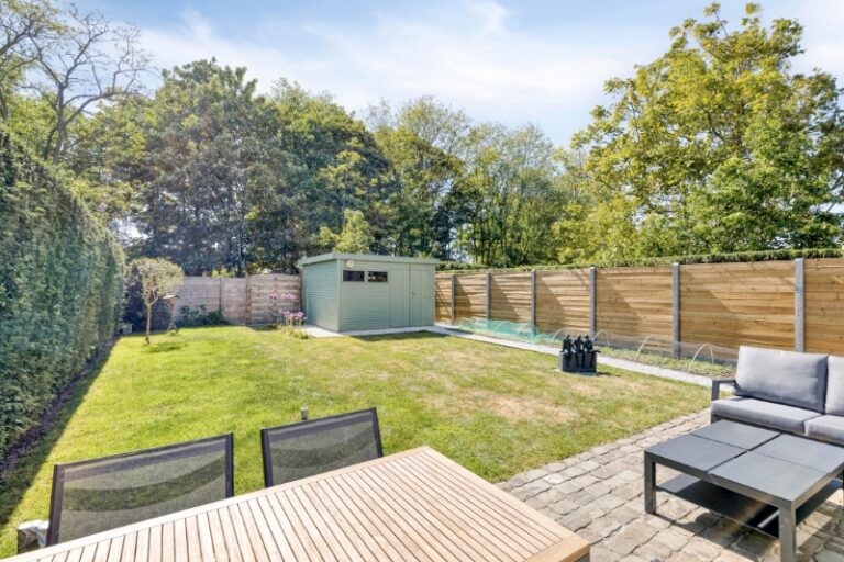 fb8ddfec26e600b8c0e0b9df6002e13959a22eeabe6ad33c0e0177c248c59ab8