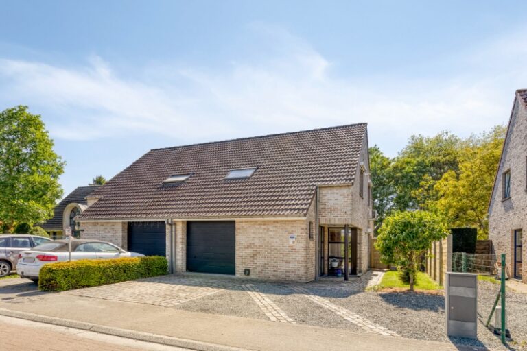 datasiteswebimmohuysmanhermanosbewwwwp-contentuploads202510b92f1a38644e300cb183eddb31331469c02384f49ca06550736954858f5d0803