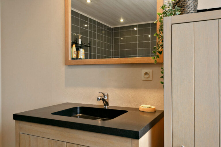 010b26fe03f3a48232d7a00e0b6f58e3d4521d84ded335c590811ddd3e4ac899