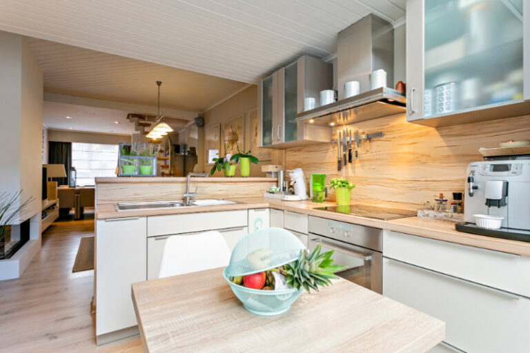 2213d2ff4c5a1ff545800758650f41733f93d890f94c42ebaf2ba0d43a32eeb1