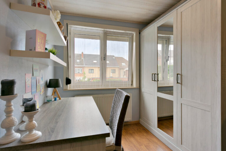 5992a1c800c645fa3f0b454b1c5831099d0454f9f8678b6fb00de24cc6c8ee78