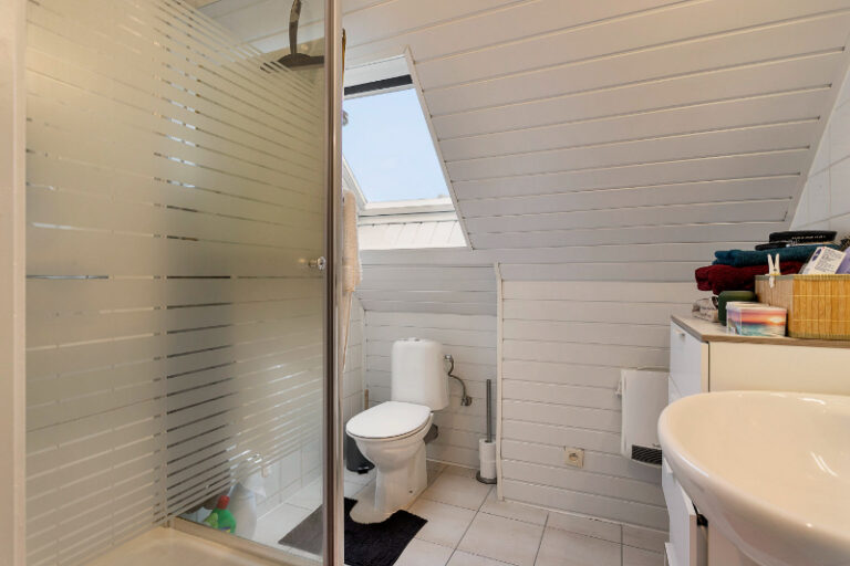 846027efe63ef75298c9462e002739a01792bda00e2b210755c4359736f28e40