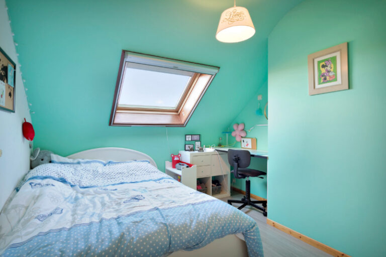 8a989176c3896d3a9334f2173009b875d85c734db4d1e0b21f6fee39390e4b3f