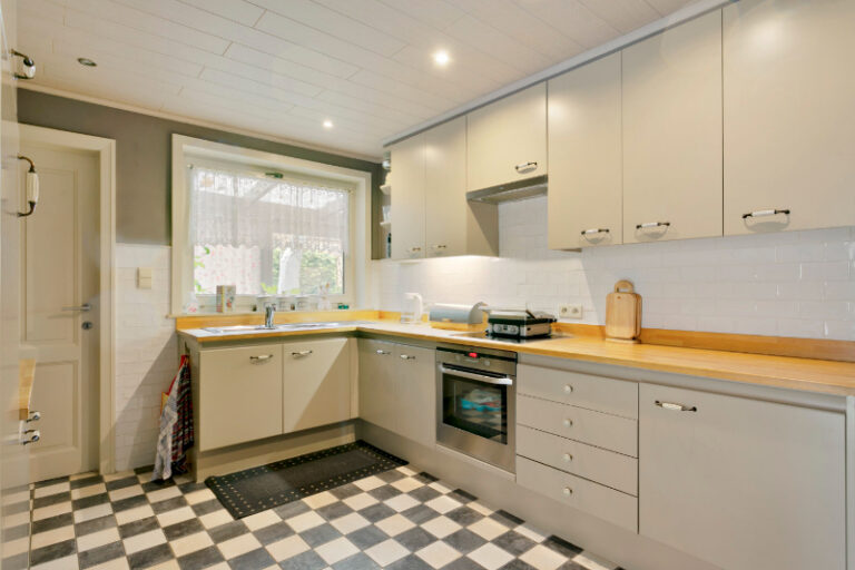 a914bd1edb5008119e97629ca29b7898b0076690b69a56bc9fcf78dd56319502