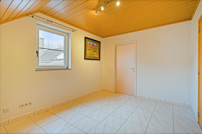 e7f6cd5d85d0000fa8a5b0d1e8c78f281bb8946eafa7f03fd4879768f486464b